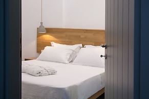 Amphitrite Suites Santorini