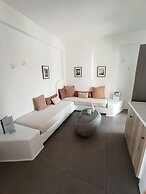 Amphitrite Suites Santorini
