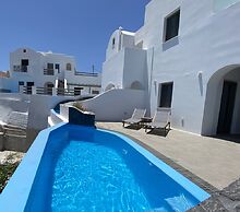 Amphitrite Suites Santorini