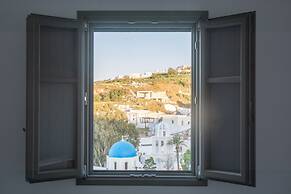 Amphitrite Suites Santorini