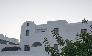 Amphitrite Suites Santorini