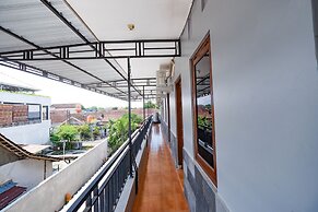 Super OYO 2803 Orchid House