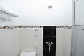 Super OYO 2803 Orchid House