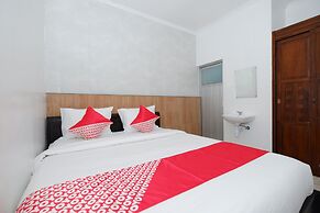 Super OYO 2803 Orchid House