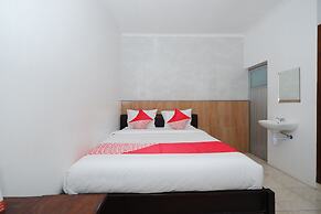 Super OYO 2803 Orchid House