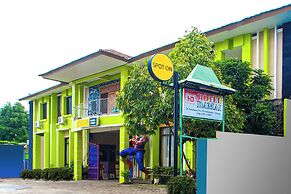 SPOT ON 2815 Hotel Damai