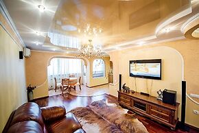 Apartment on Svetlanskaya 183