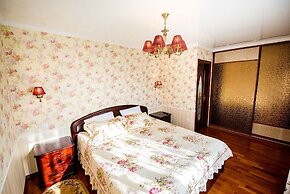 Apartment on Svetlanskaya 183