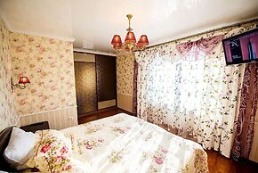 Apartment on Svetlanskaya 183