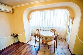 Apartment on Svetlanskaya 183