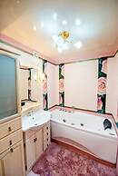 Apartment on Svetlanskaya 183