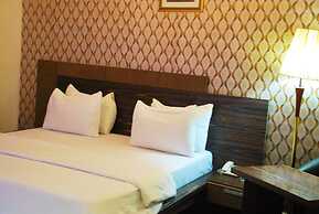 Tuscany Suites