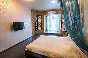 Apartment on Svetlanskaya 86