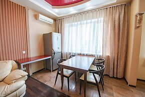 Apartment on Svetlanskaya 86