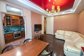 Apartment on Svetlanskaya 86