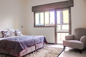 Old City Stylish 4BR by Ahlan Hospitality