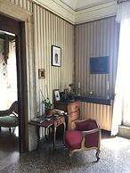 Luxurious Palazzo in Venice in the Rialto Area With Housekeepercook