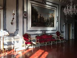 Luxurious Palazzo in Venice in the Rialto Area With Housekeepercook