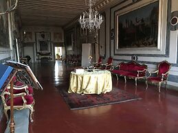 Luxurious Palazzo in Venice in the Rialto Area With Housekeepercook