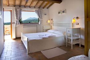 Welcome at Poggio Cantarello Country Home Tuscany