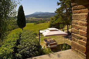 Welcome at Poggio Cantarello Country Home Tuscany