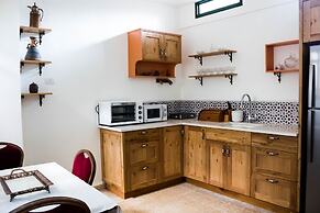 Heart of Old city 3BR by Ahlan Hospitality