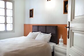 Heart of Old city 3BR by Ahlan Hospitality