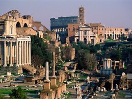 Apartment at the Roman Forum in the Center of Rome