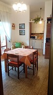 Sea Levanto and Cinque Terre Calm, Cool, Freedom,for Children and pet