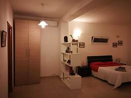 Apartment in Countryside Villa With Pool Within the Se Sicilian Barocc