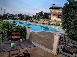 Apartment in Countryside Villa With Pool Within the Se Sicilian Barocc