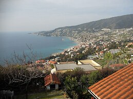 Solaria 1 and 2 - Ospedaletti Ligure - Lungomare C Colombo Nrfloor