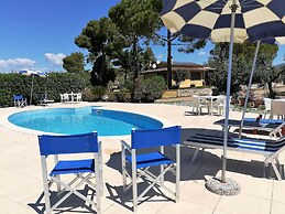 Holiday Resorts for 10 Persons, With Swimming Pool, Wifi and air Condi