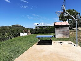 Holiday Resorts for 10 Persons, With Swimming Pool, Wifi and air Condi