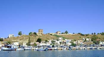 Apartment In Villa Near The Sea