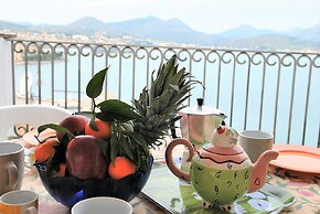Belvedere Home With sea View on the Gulf of Gaeta