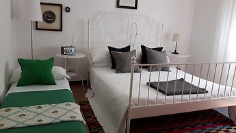 Apartment With Garden and Private Parking