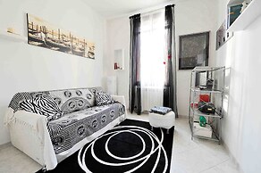 Santamarta, the Apartment for Your Venetian Holidays
