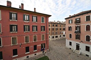 Santamarta, the Apartment for Your Venetian Holidays