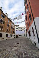 Santamarta, the Apartment for Your Venetian Holidays