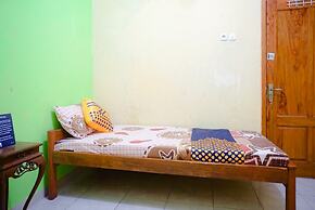 OYO 2440 Wallet Family Residence Syariah