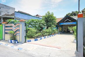 OYO 2440 Wallet Family Residence Syariah