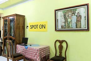 OYO 2440 Wallet Family Residence Syariah