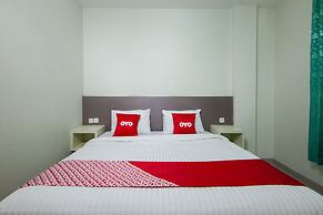 OYO 2382 Wisata Hotel