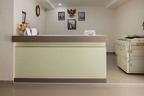 OYO 2382 Wisata Hotel