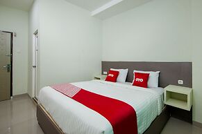 OYO 2382 Wisata Hotel