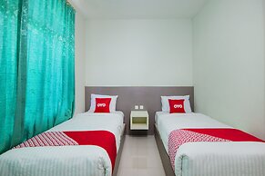 OYO 2382 Wisata Hotel