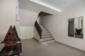 OYO 2382 Wisata Hotel