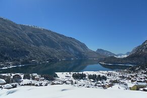 Molvenolago Apartments