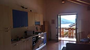 Molvenolago Apartments